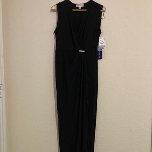 SOHO APPAREL. Small and black